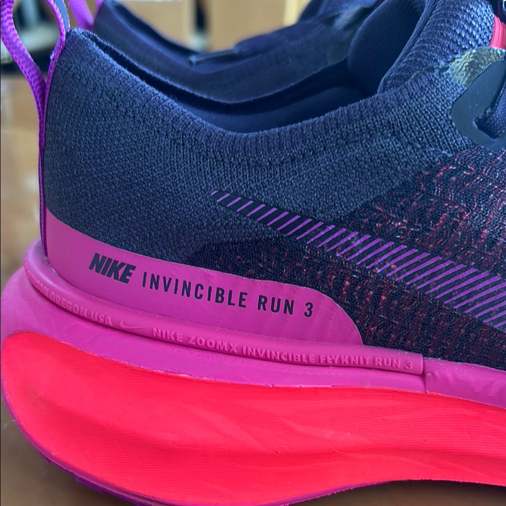 Nike Women's Running Shoes - Black and Pink Invincible Run 3 - Picture 2 of 4